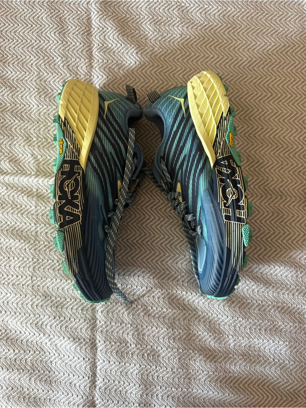 Hoka One one speedgoat 4 blue running sneakers womens size 6.5
